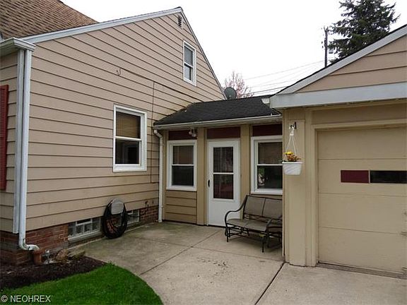 3rd image of 4860 E 94th St