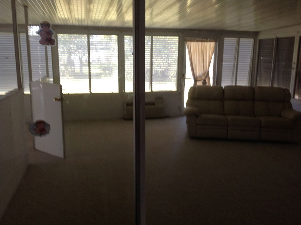1st image of 916 Illinois Ave