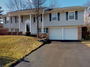 970 Alden Ln, Buffalo Grove, IL 60089