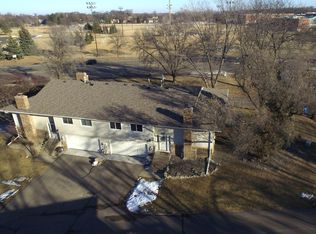 11924 70th Pl N, Maple Grove, MN 55369