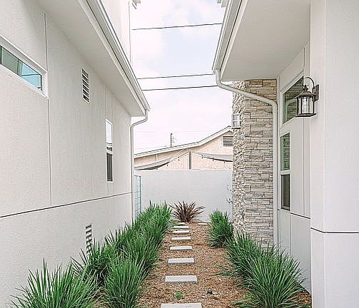 5th image of 21915 Dolores St #14