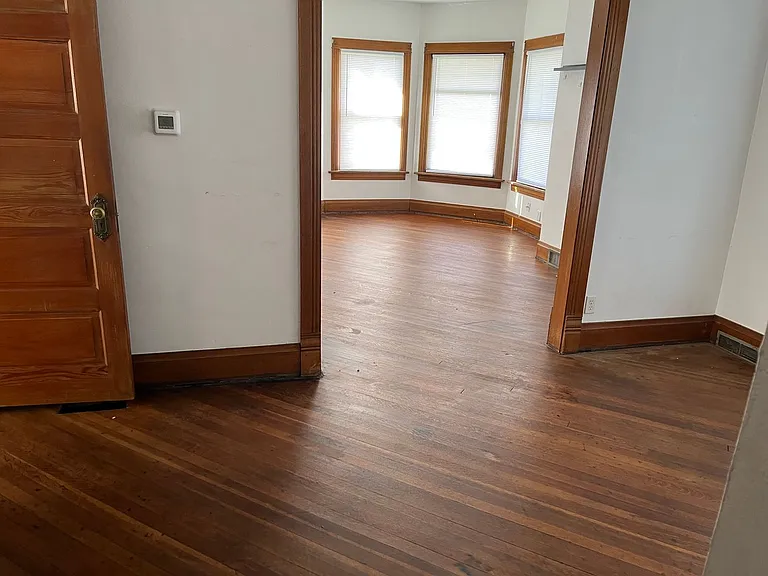 303 E Short St #1-2 — Photo 11