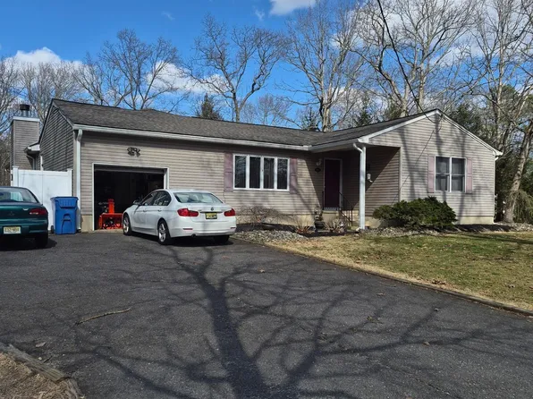 751 Lakehurst Ave, Jackson, NJ 08527