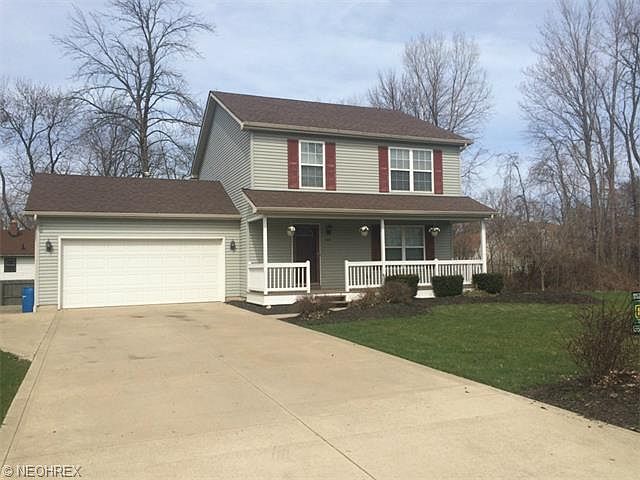 1st image of 300 Parkview Dr