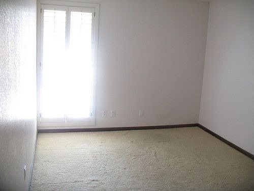5th image of 1102 E Coral Gables Dr