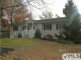 20 Virginia Ave, Hazlet, NJ 07730