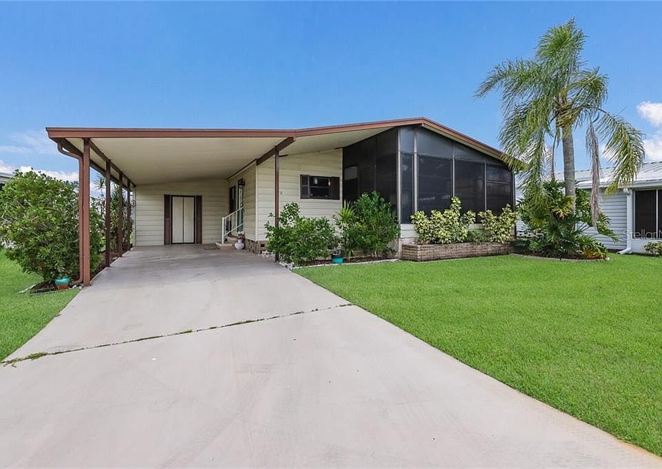 1st image of 330 Camelot Dr