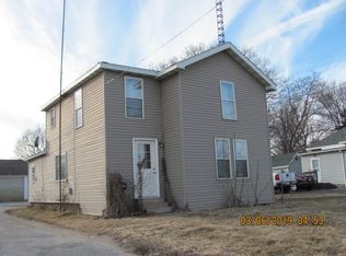 1330 N Division St, Morris, IL 60450