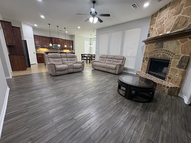 1006 Knoxbridge Rd — Photo 9