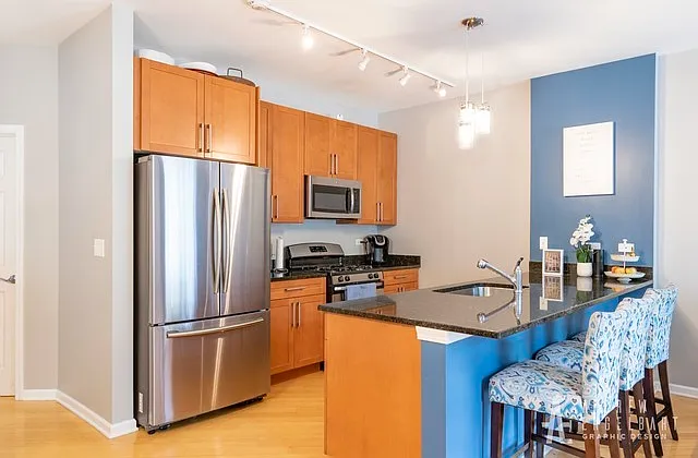 757 W 14th St #1B — Photo 5