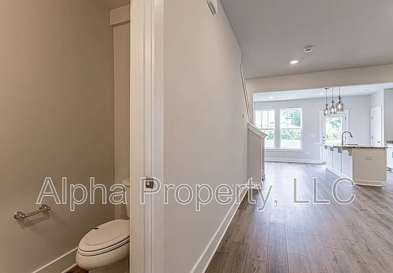 124 Keel Ln — Photo 4