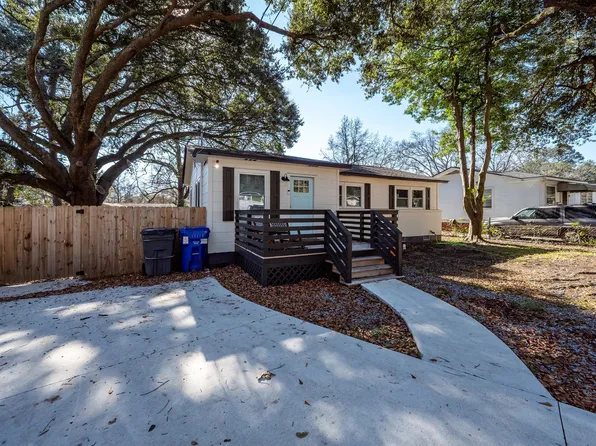 1511 Larry St, Charleston, SC 29406