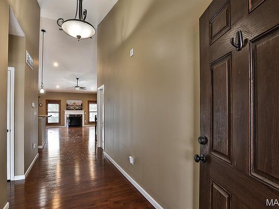 4th image of 502 Trevi Ln