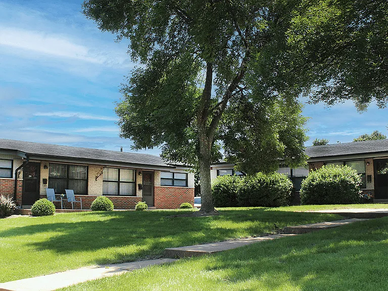 Landscaping with Shade Trees