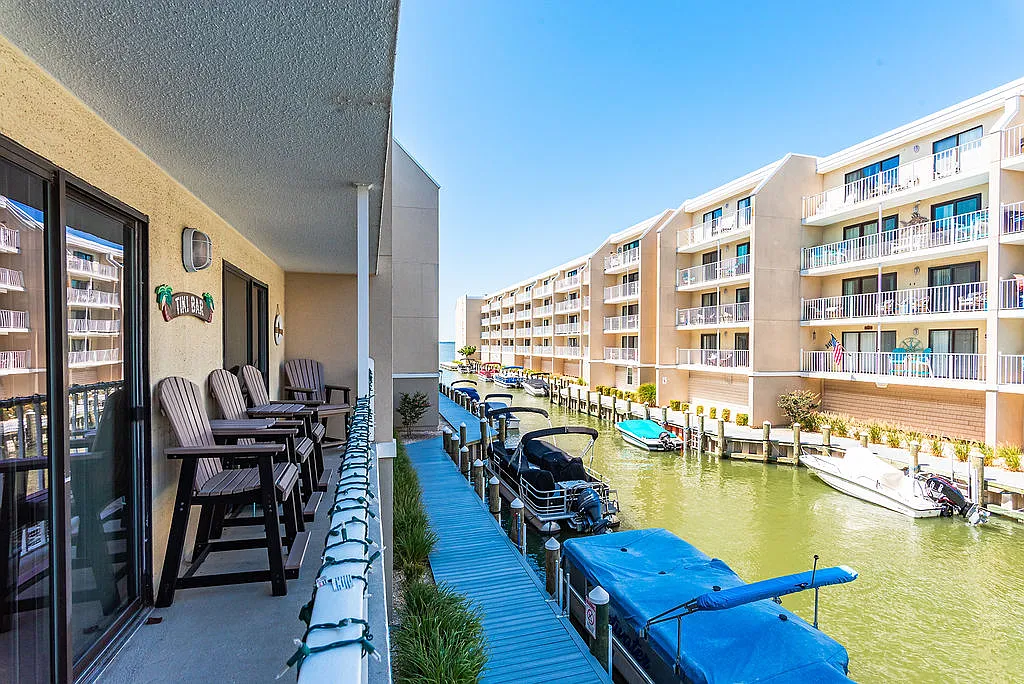2 bed, $1,550 — Photo 1