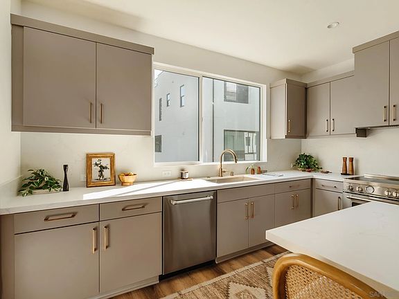 2nd image of 3863 N Riley Ln