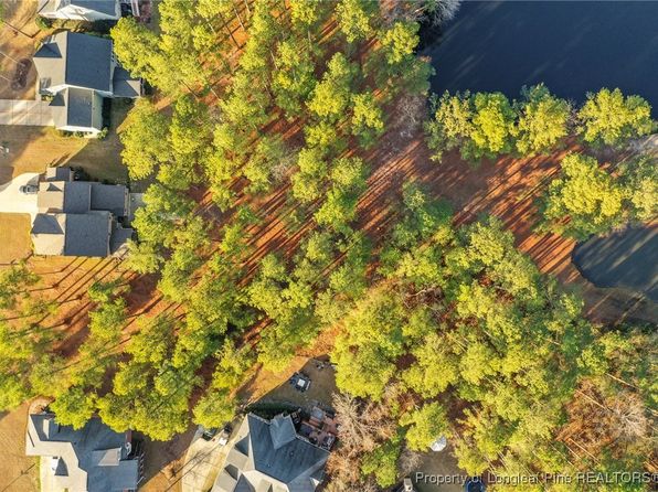 350 Falling Water Rd, Spring Lake, NC 28390