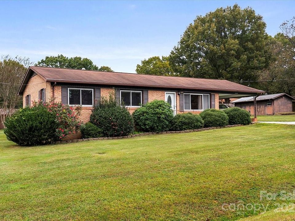 1st image of 312 Hazelwood Cir