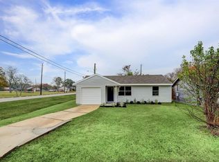 701 S Nugent St, La Porte, TX 77571