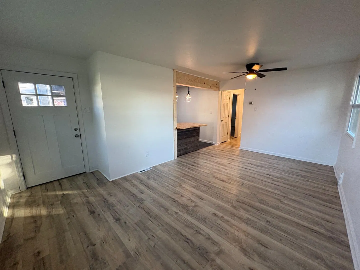 72 2nd Ave — Photo 4