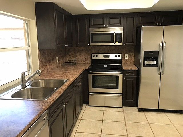 1st image of 11331 NW 39th Pl