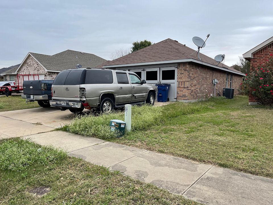 2nd image of 312 Creekside Way