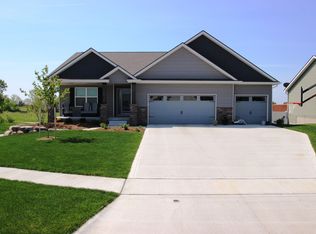 1808 NW Sunset Ln, Grimes, IA 50111