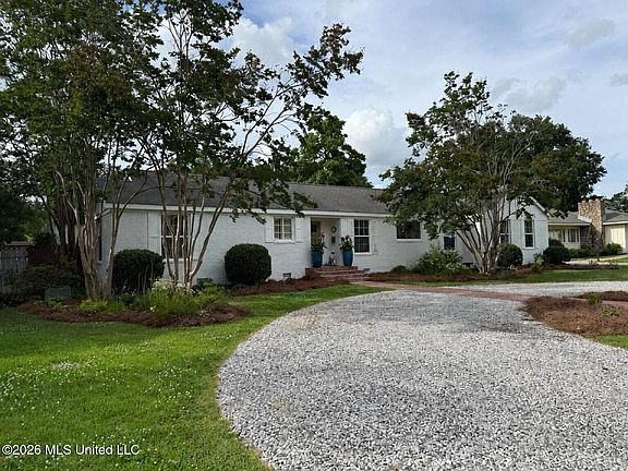 2nd image of 403 E Harding Ave
