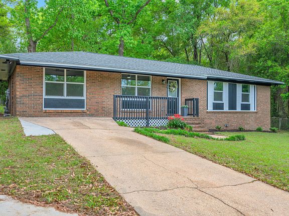 2nd image of 128 Salvadore Dr