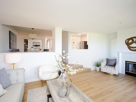 4th image of 631 Pointe Pacific APT 6