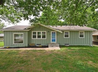 7102 NW Montrose Ave, Kansas City, MO 64151