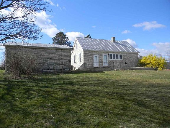 3rd image of 10704 Wentworth Dr