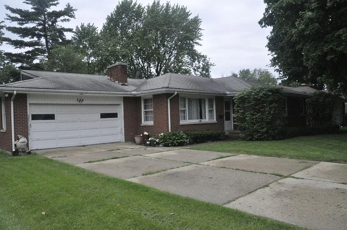 215 S Edgelawn Dr photo 1