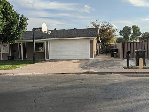 3rd image of 2821 E Coralbell Ave