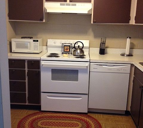 5th image of 2106 Kanawha Blvd E