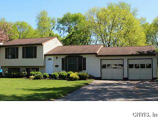 26 Nectarine Ln, Liverpool, NY 13090