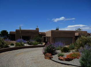 47 Nighthawk Trail, El Prado, NM 87529