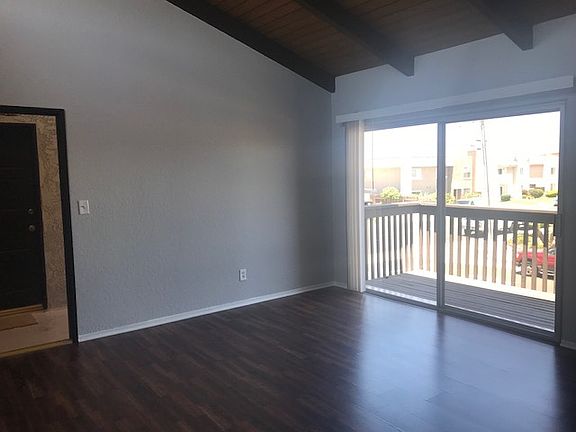 2nd image of 16862 Hoskins Ln APT 2