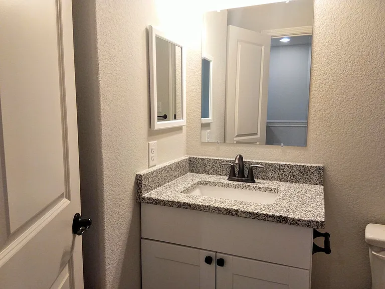 6315 Melanzane Ave #1 — Photo 30