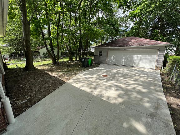2nd image of 19219 Harvard Ave