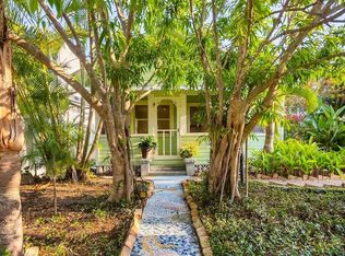 1679 Arlington St, Sarasota, FL 34239