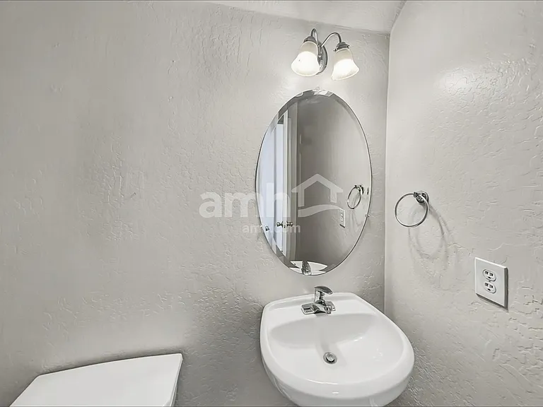 1701 S 113th Dr — Photo 8