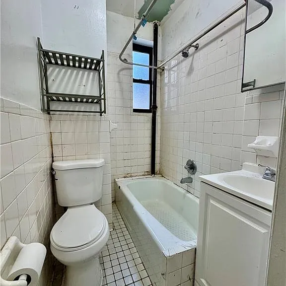 883 E 165th St #4G — Photo 5