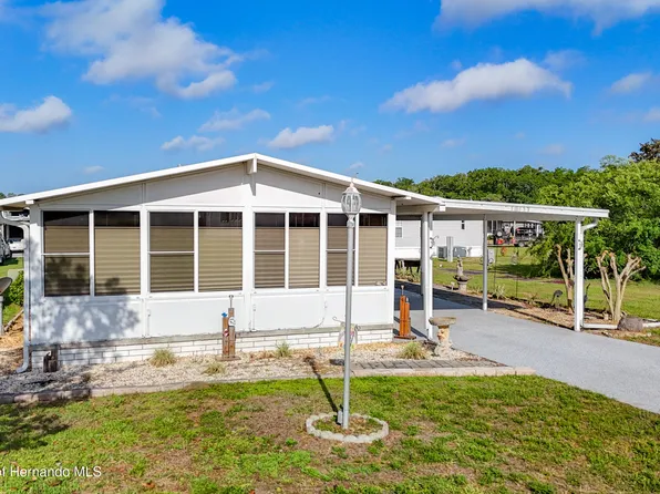 10033 Wellington Ave, Dade City, FL 33525