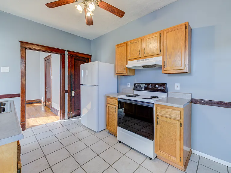 3252 S Compton Ave #2D — Photo 6