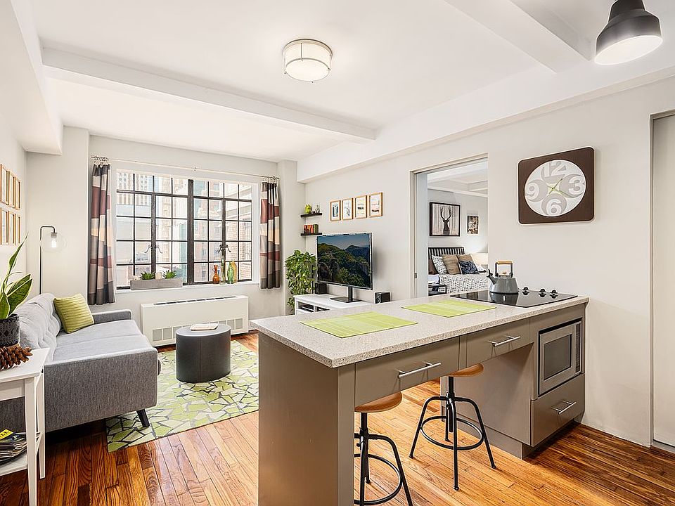 1st image of 25 Tudor City Pl #1815/1816