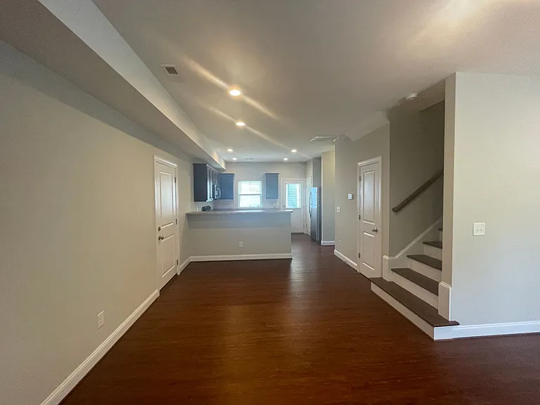 5026 Park Ave — Photo 4