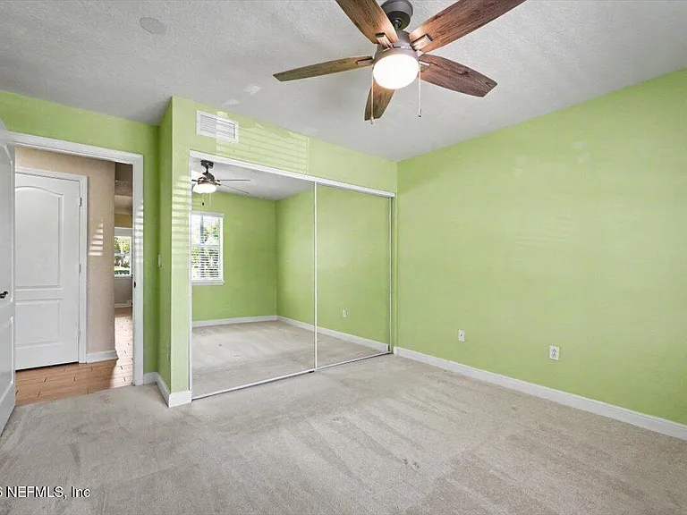101 25th Ave S #J13 — Photo 21