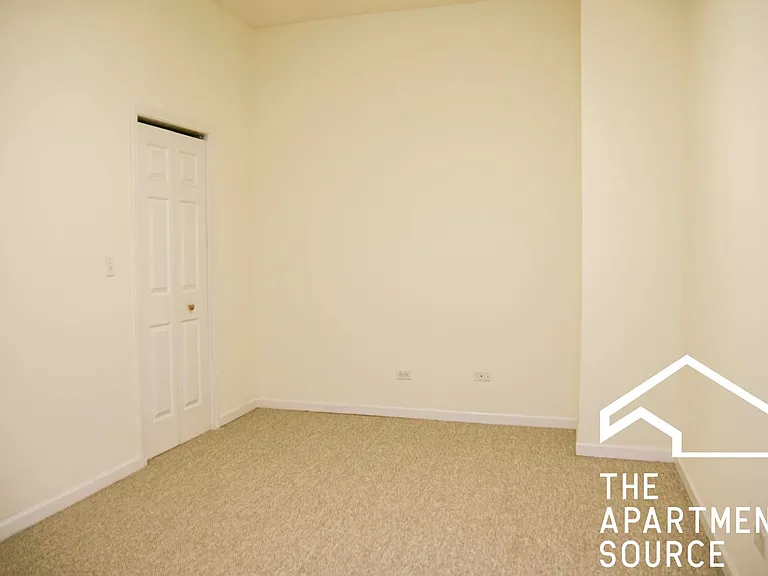 2340 N Milwaukee Ave #2 — Photo 12