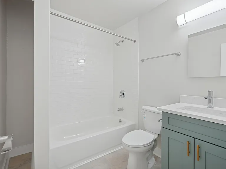 Atlantic Pointe Apartments — Photo 6